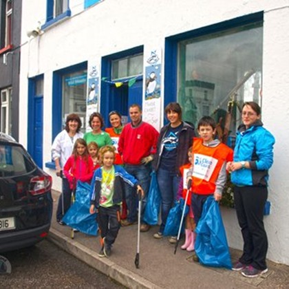 people during a beach cleaning